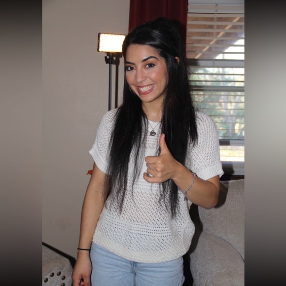 MEET YOUR BESTIE POSHER//sienna nicole davilla alvarado💋 - Picture 5 of 5